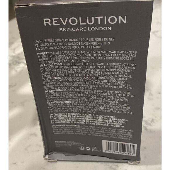 Revolution Skin Care London Charcoal Carbon 6- Nose Strips - Picture 2 of 3